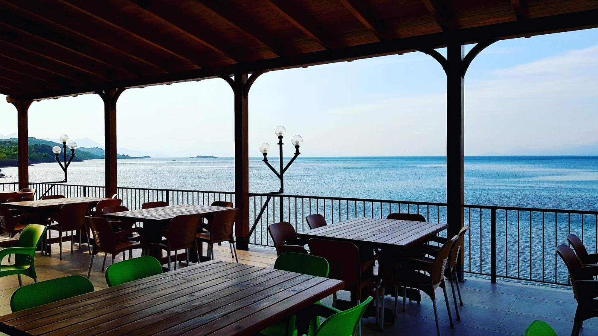 Rooms Lake View Balani Restaurant Шкодер Экстерьер фото