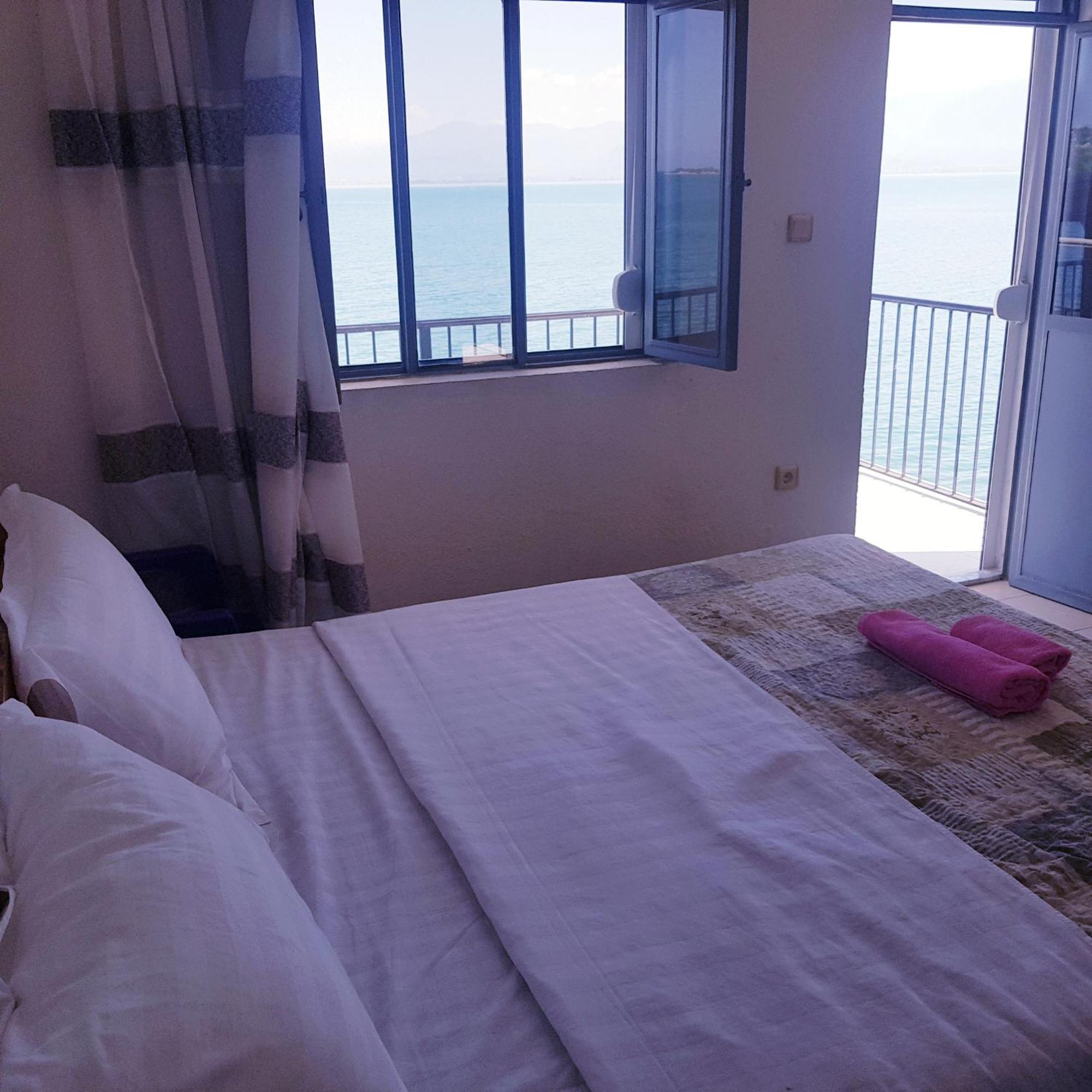 Rooms Lake View Balani Restaurant Шкодер Экстерьер фото