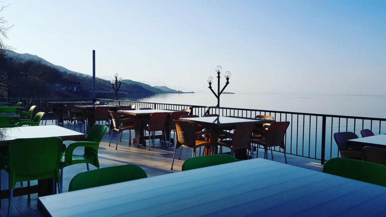 Rooms Lake View Balani Restaurant Шкодер Экстерьер фото