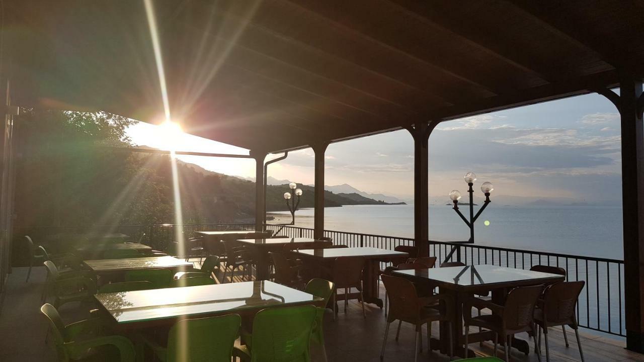Rooms Lake View Balani Restaurant Шкодер Экстерьер фото