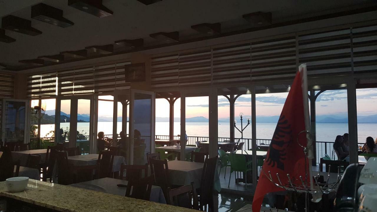 Rooms Lake View Balani Restaurant Шкодер Экстерьер фото
